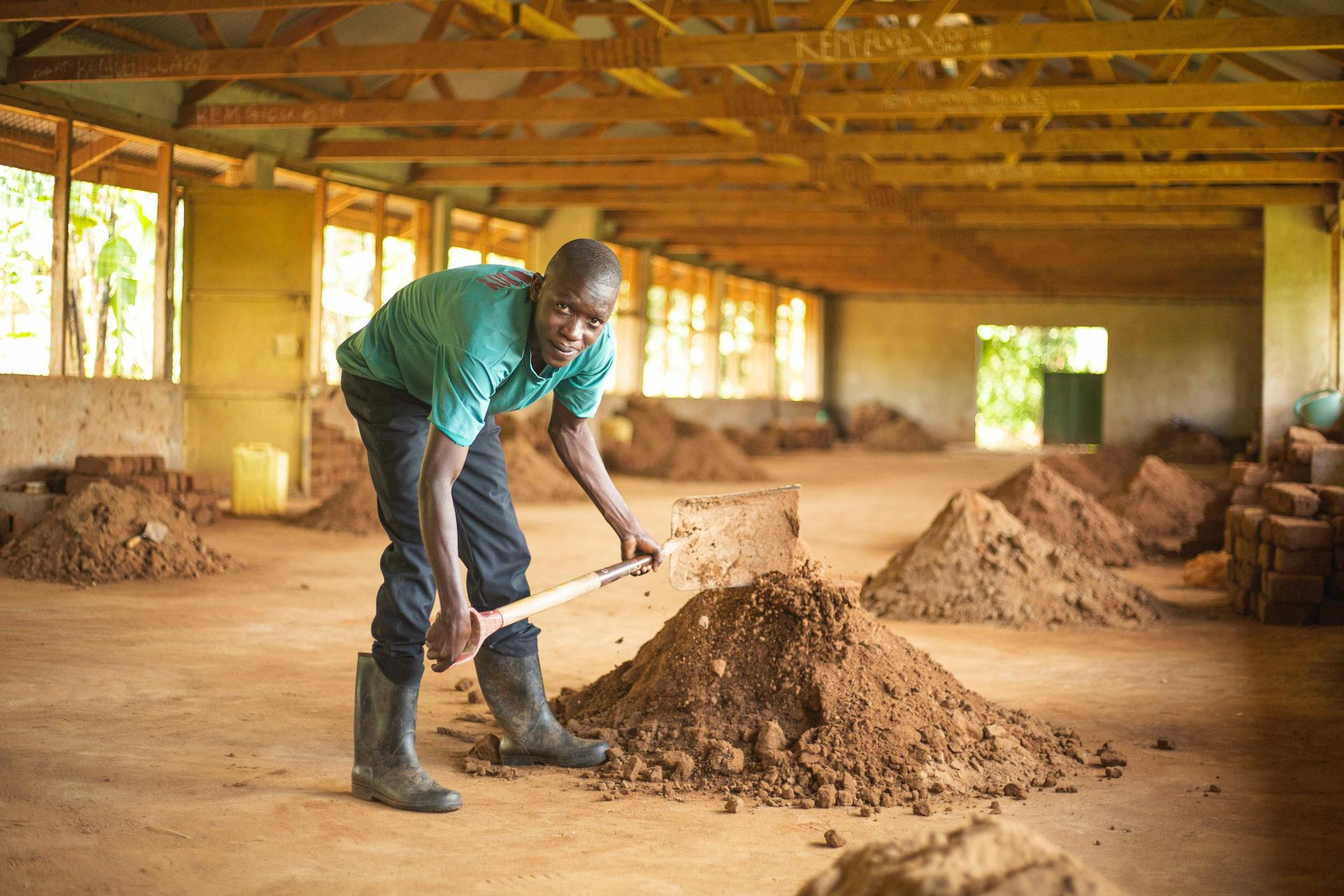 You are currently viewing La construction d’écoles : Un pilier du développement local