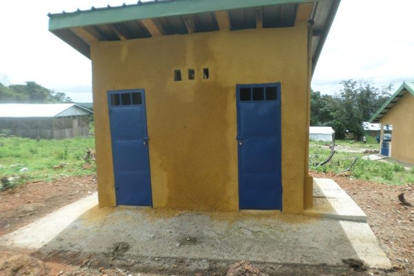 installation des toilettes